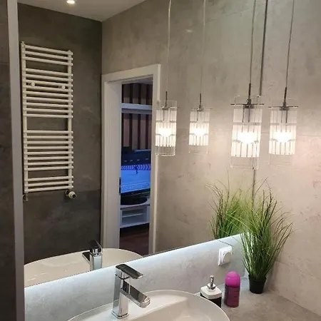 شقة Ilawa Apartamenty ايوافا